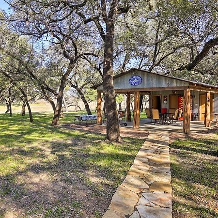 Riverfront Blanco Home With Shaded Porch And Hot Tub Екстериор снимка